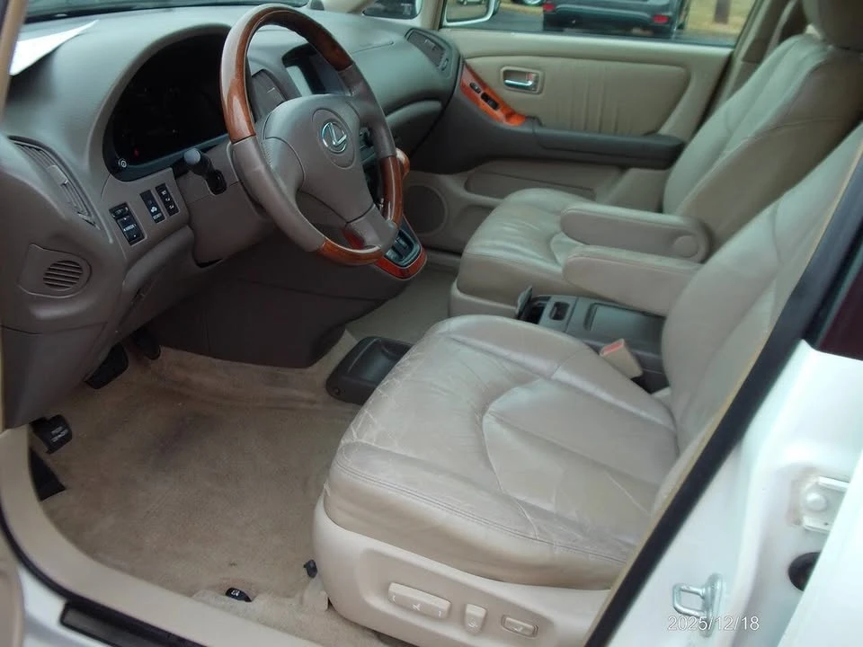 2001 Lexus RX 1st Gen - Image 6 of 15