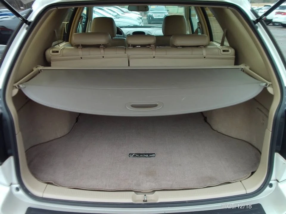 2001 Lexus RX 1st Gen - Image 13 of 15