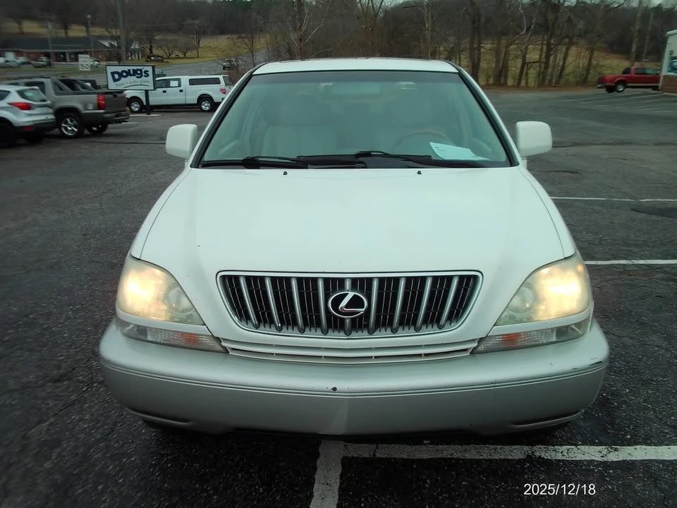 2001 Lexus RX 1st Gen - Image 2 of 15