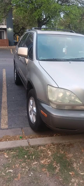 2001 Lexus RX 1st Gen - Image 2 of 6