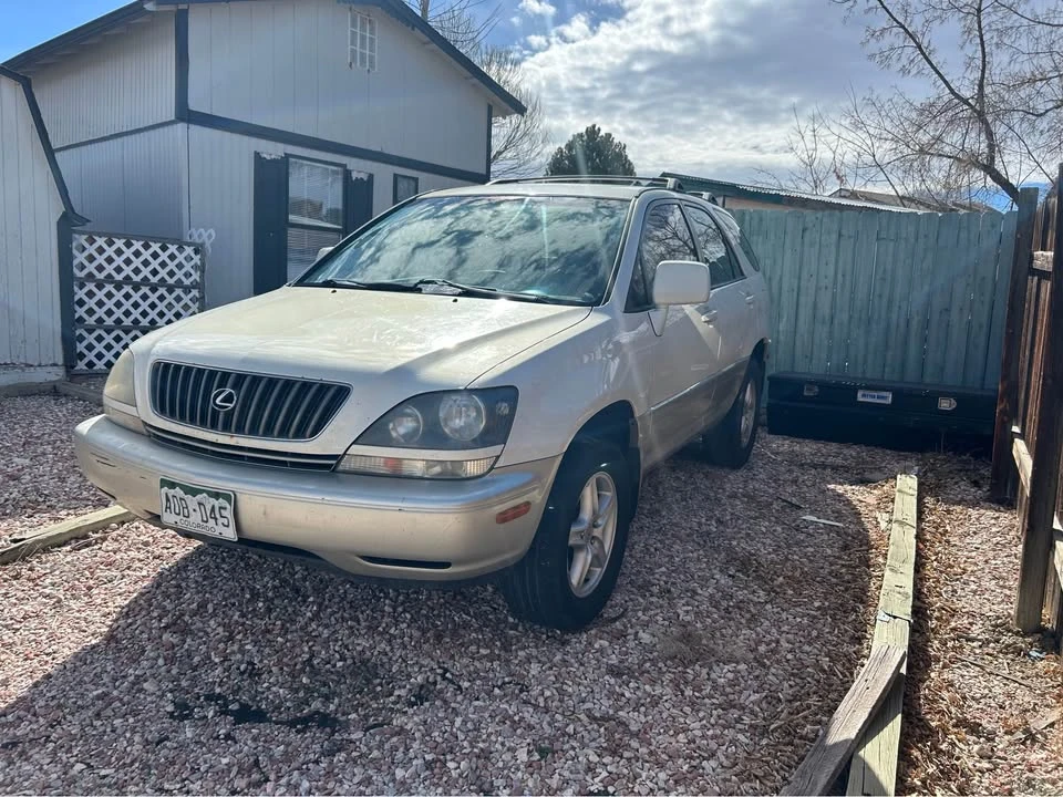 2001 Lexus RX 1st Gen - Image 2 of 4