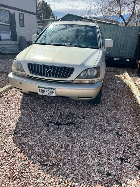 2001 Lexus RX 1st Gen - Image 3 of 4
