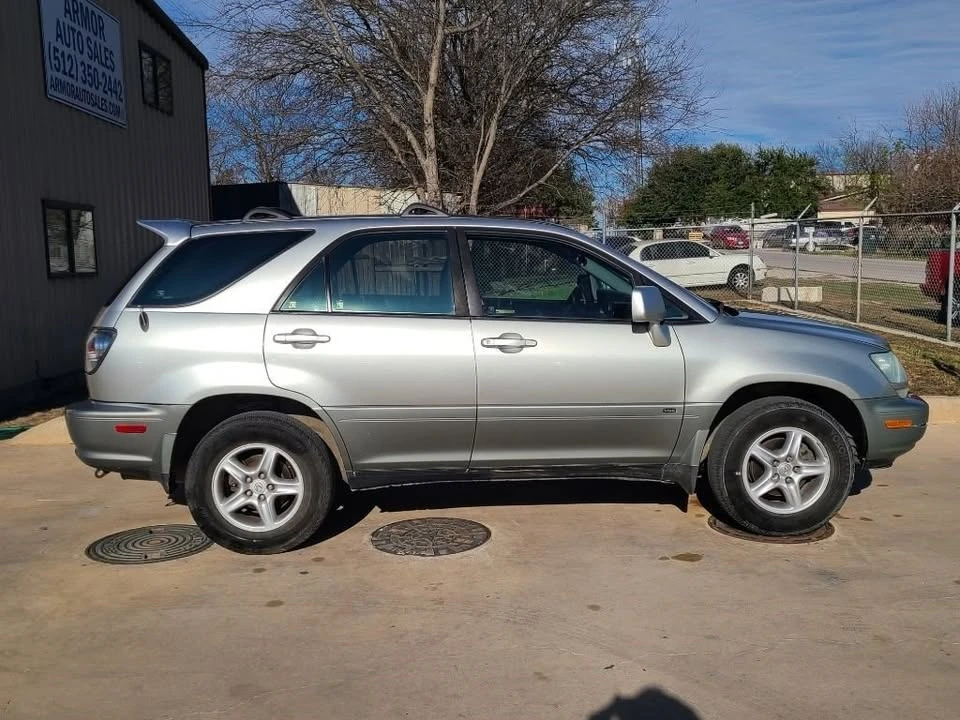 2001 Lexus RX 1st Gen - Image 2 of 16