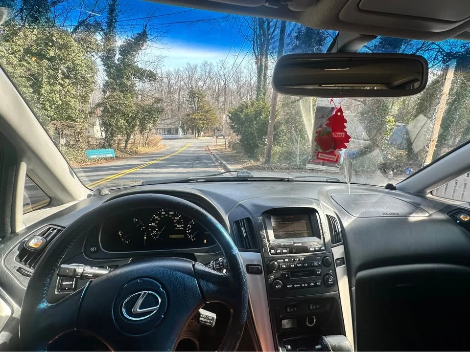 2001 Lexus RX 1st Gen - Image 14 of 16