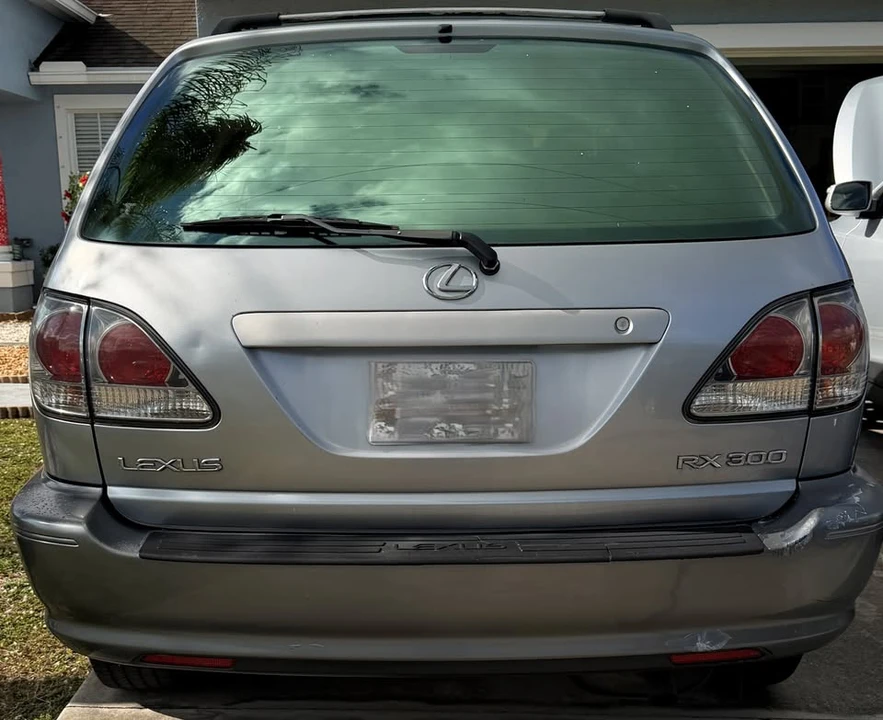 2001 Lexus RX 1st Gen - Image 5 of 5