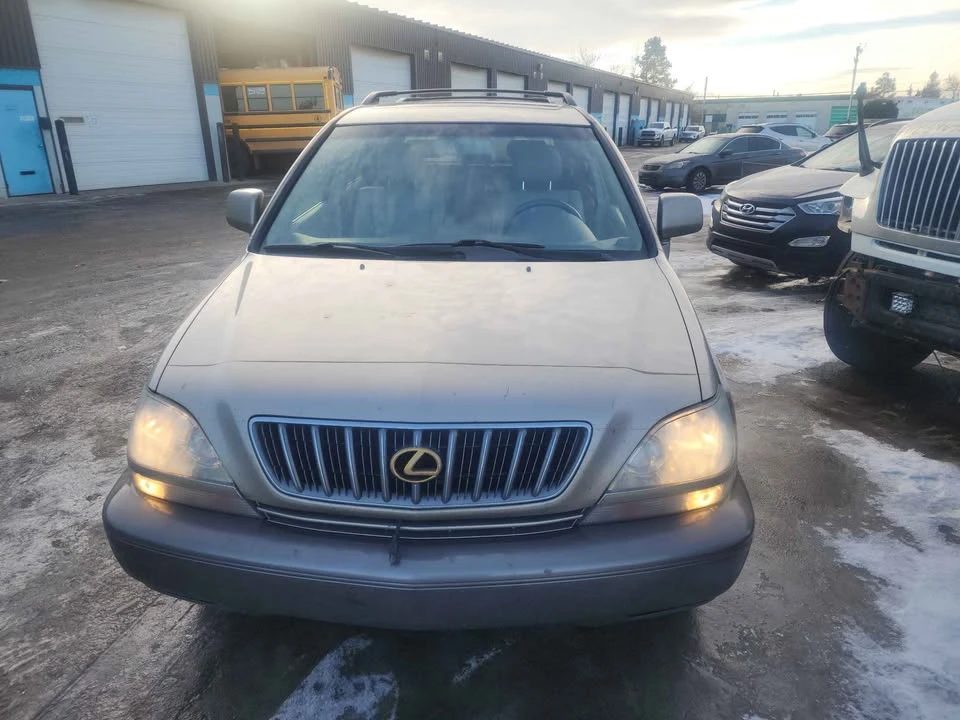 2001 Lexus RX 1st Gen - Image 4 of 9