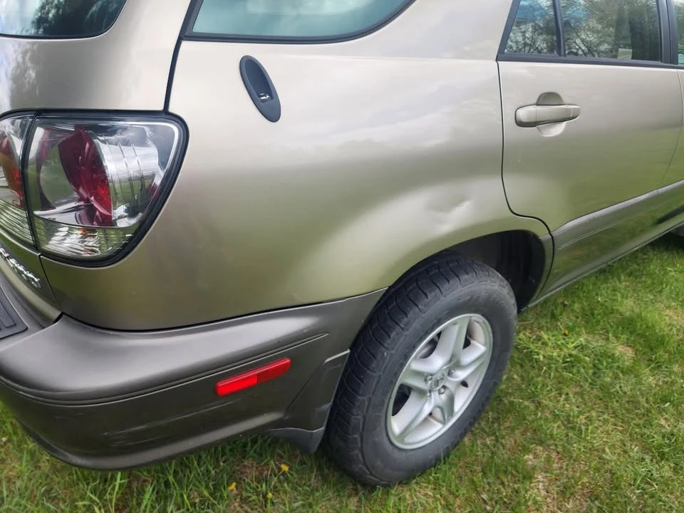 2001 Lexus RX 1st Gen - Image 17 of 20