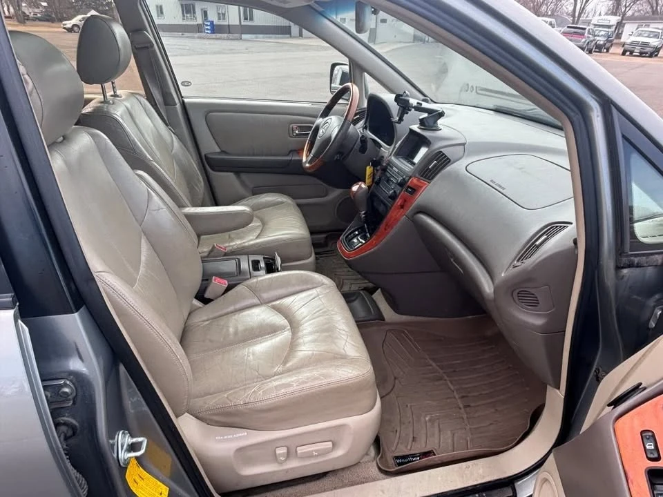 2001 Lexus RX 1st Gen - Image 16 of 20