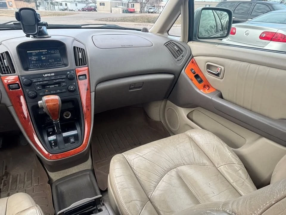 2001 Lexus RX 1st Gen - Image 13 of 20