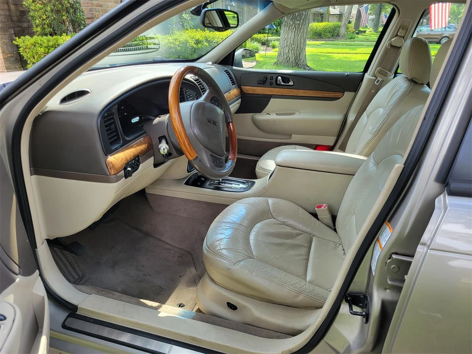 2001 Lincoln Continental 9th Gen - Image 9 of 15