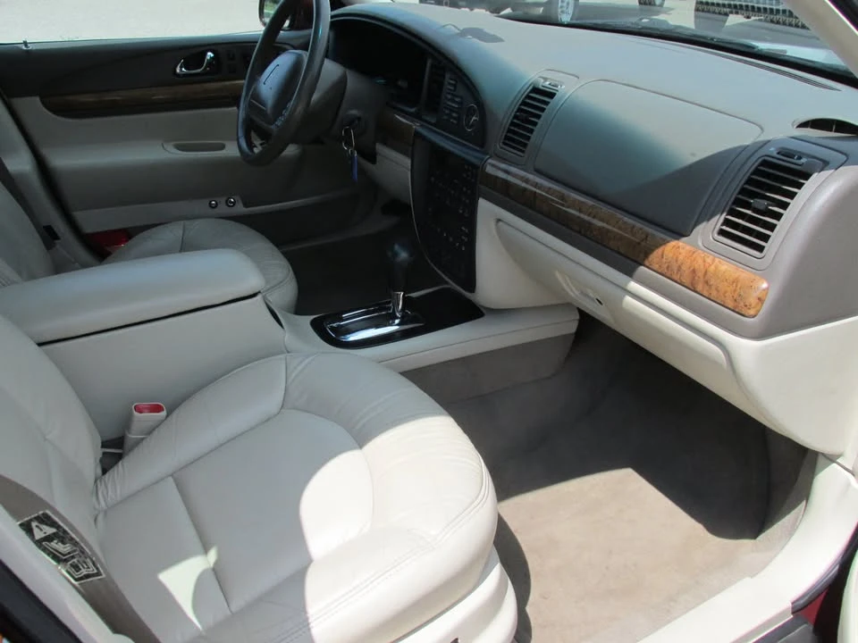 2001 Lincoln Continental 9th Gen - Image 9 of 13