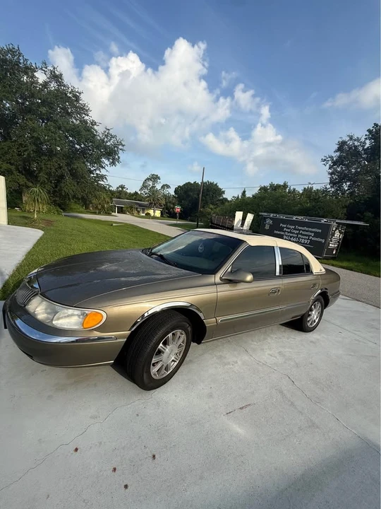 2001 Lincoln Continental 9th Gen - Image 3 of 6