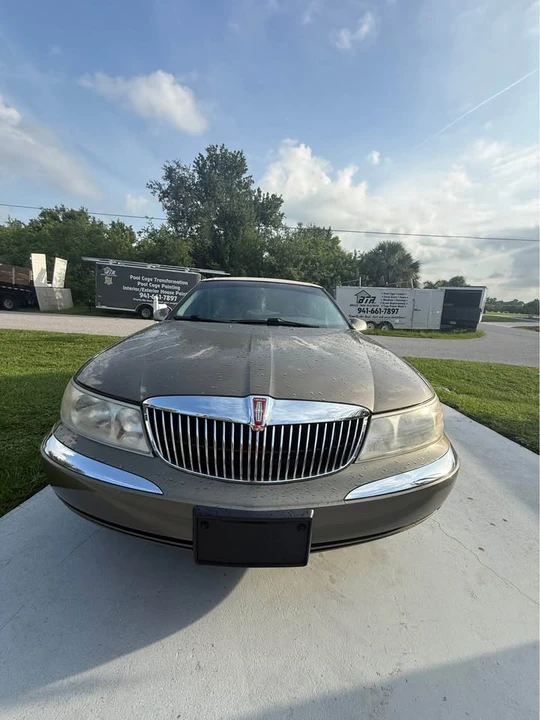 2001 Lincoln Continental 9th Gen - Image 4 of 6
