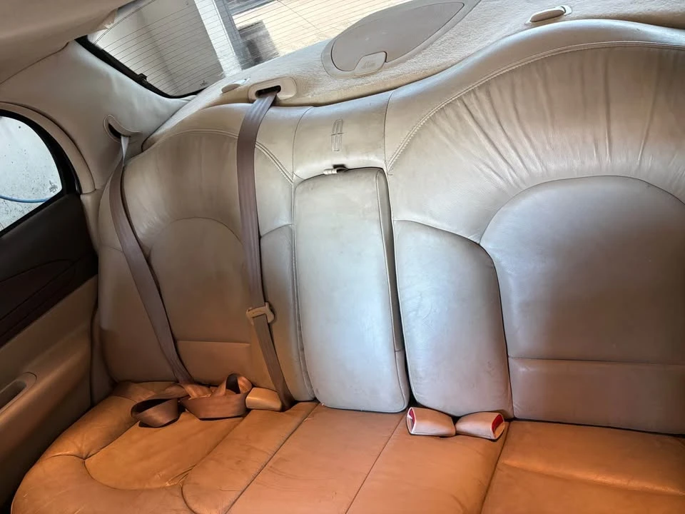 2001 Lincoln Continental 9th Gen - Image 12 of 12