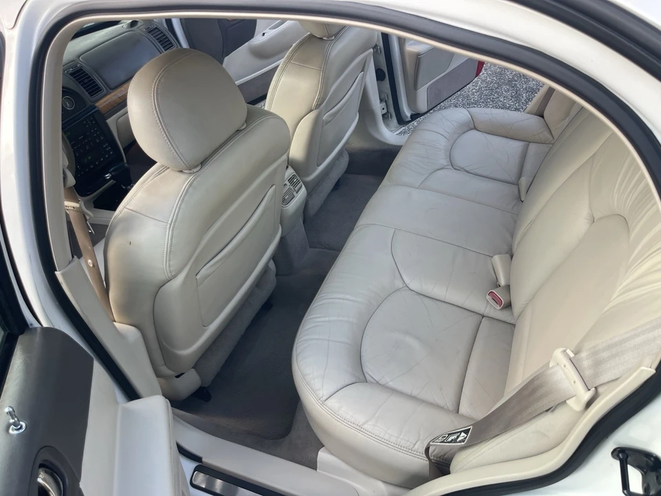 2001 Lincoln Continental 9th Gen - Image 12 of 16