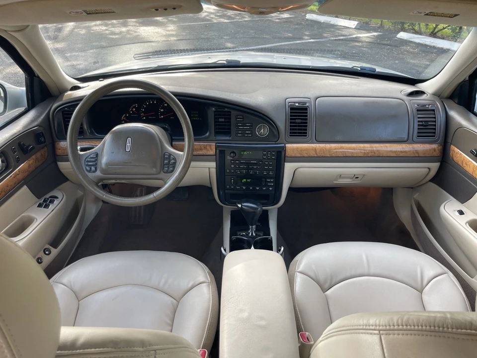 2001 Lincoln Continental 9th Gen - Image 15 of 16
