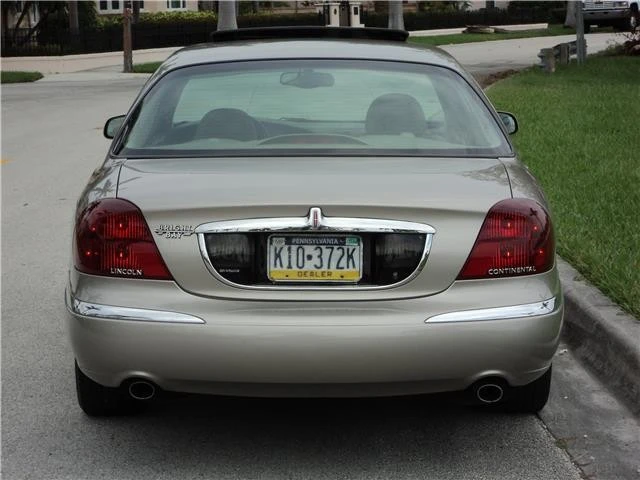 2001 Lincoln Continental 9th Gen - Image 4 of 12