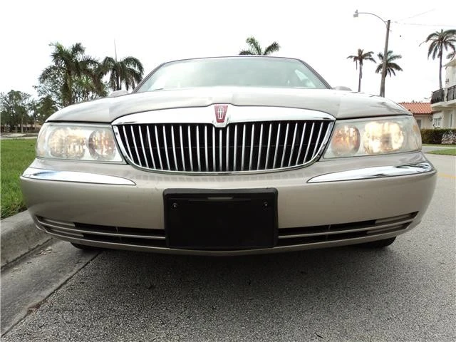 2001 Lincoln Continental 9th Gen - Image 12 of 12