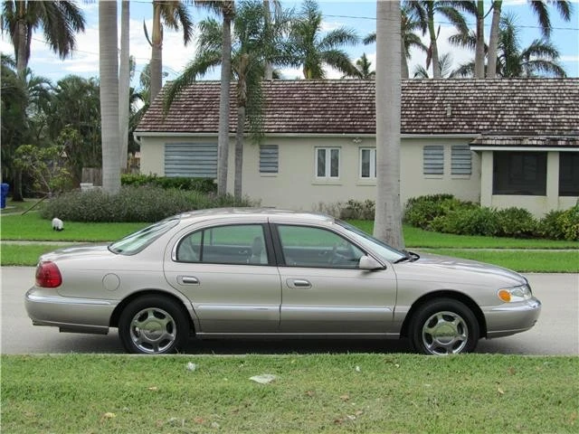 2001 Lincoln Continental 9th Gen - Image 9 of 12