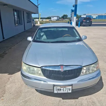 2001 Lincoln Continental Executive Sedan 4D
