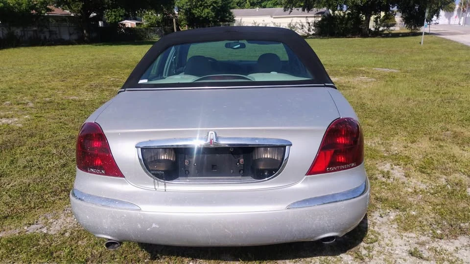 2001 Lincoln Continental 9th Gen - Image 3 of 12