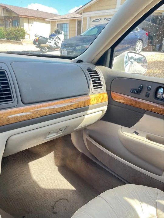 2001 Lincoln Continental 9th Gen - Image 8 of 13