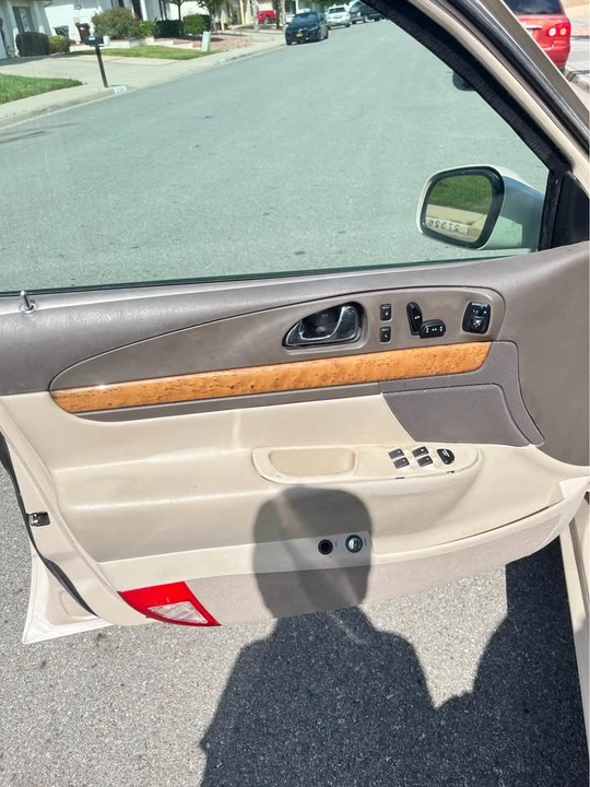 2001 Lincoln Continental 9th Gen - Image 7 of 13
