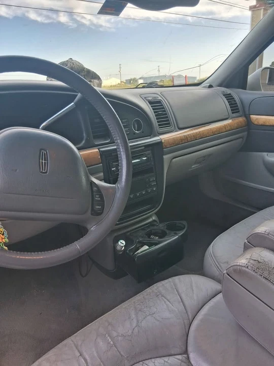 2001 Lincoln Continental 9th Gen - Image 7 of 7