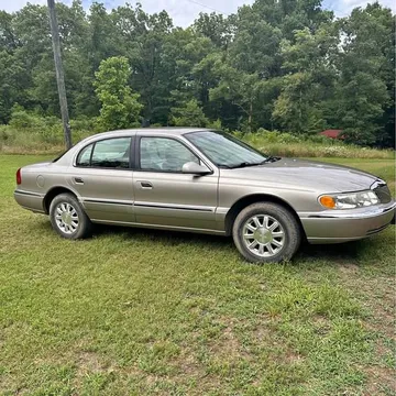 2001 Lincoln Continental Premiere Sedan 4D