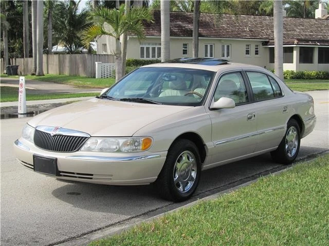 2001 Lincoln Continental 9th Gen - Image 9 of 12