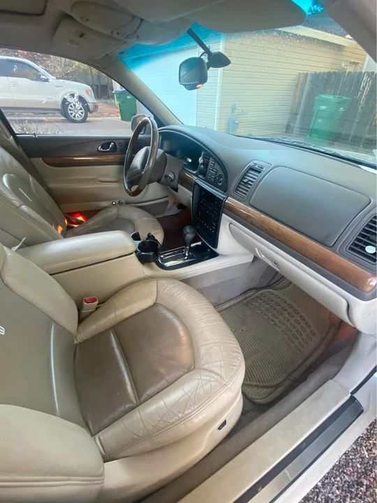 2001 Lincoln Continental 9th Gen - Image 5 of 9