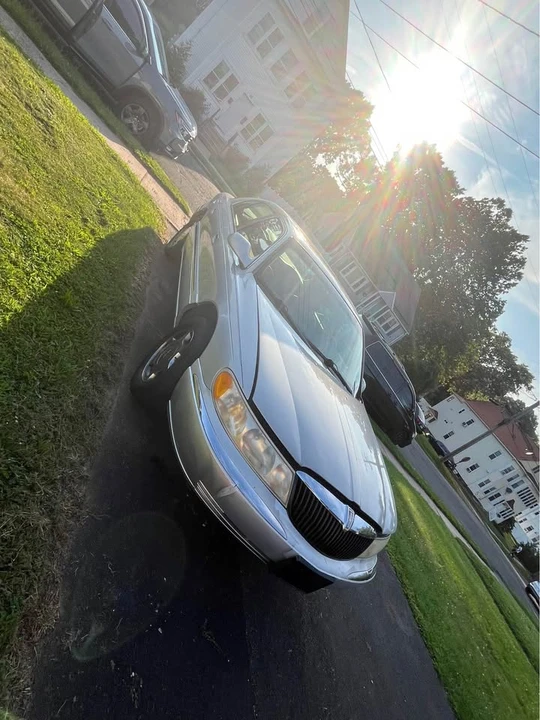 2001 Lincoln Continental 9th Gen - Image 5 of 8