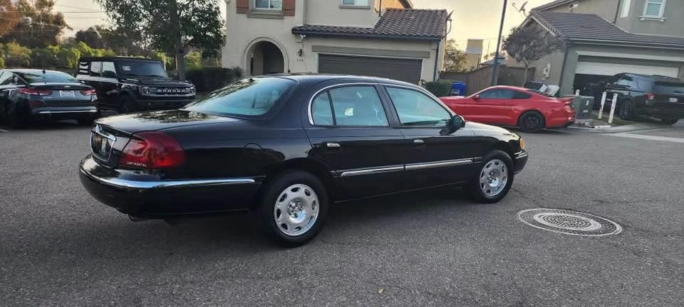 2001 Lincoln Continental 9th Gen - Image 2 of 5