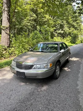 2001 Lincoln Continental Sedan 4D