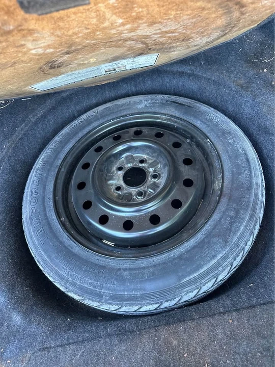 2001 Lincoln Continental 9th Gen - Image 12 of 14