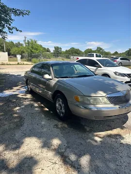 2001 Lincoln Continental Sedan 4D
