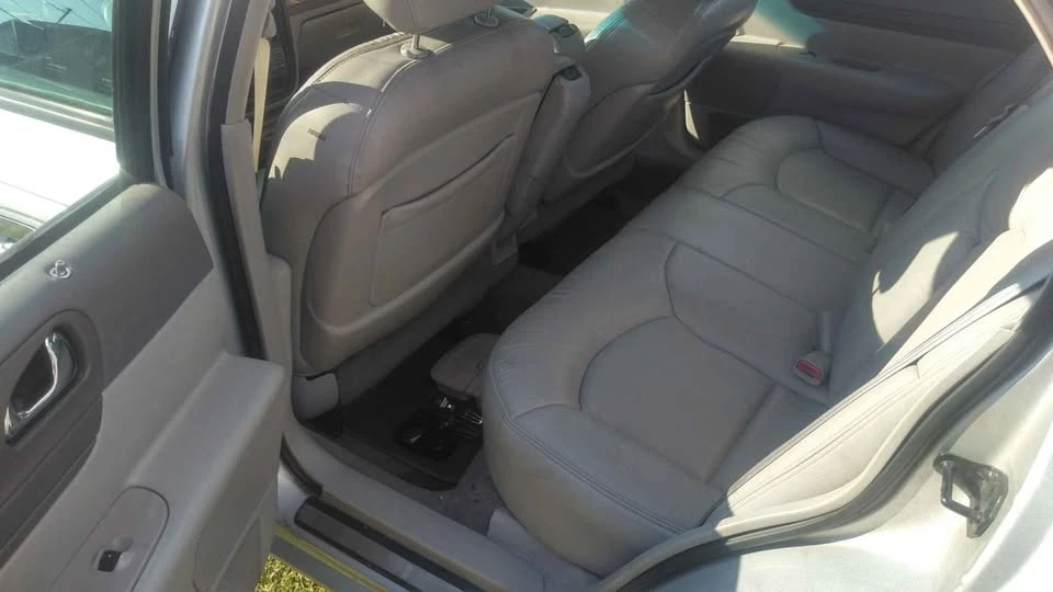 2001 Lincoln Continental 9th Gen - Image 9 of 9