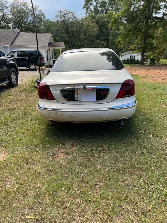 2001 Lincoln Continental 9th Gen - Image 4 of 10