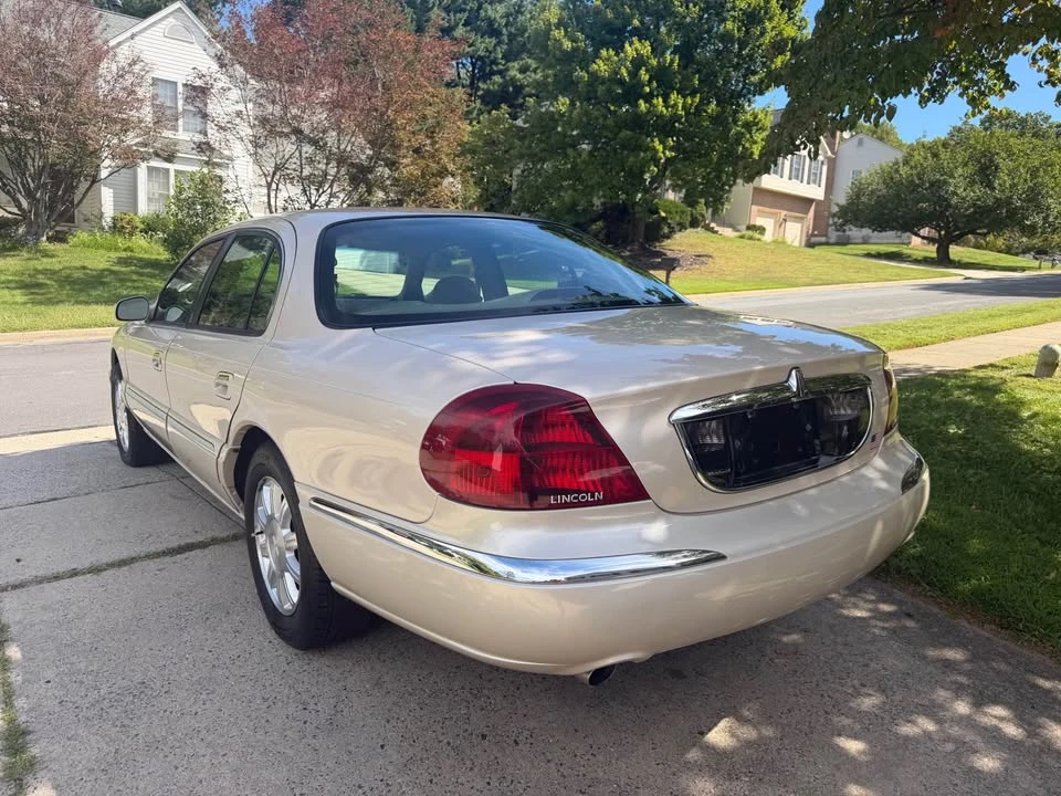 2001 Lincoln Continental 9th Gen - Image 7 of 15