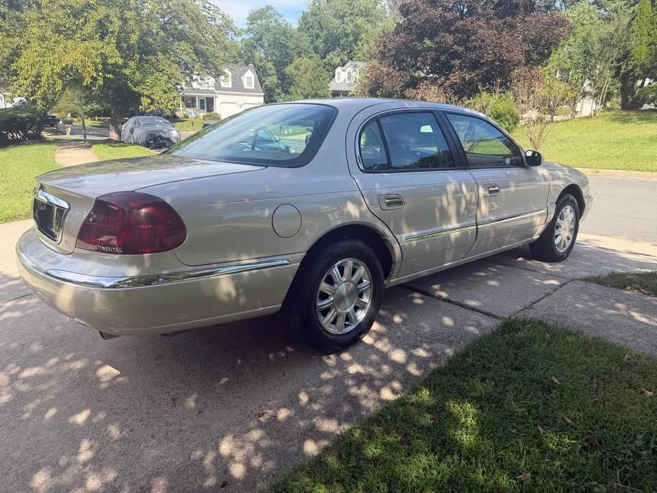 2001 Lincoln Continental 9th Gen - Image 5 of 15