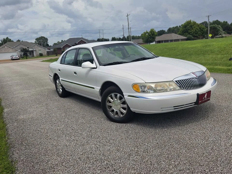 2001 Lincoln Continental 9th Gen - Image 5 of 15