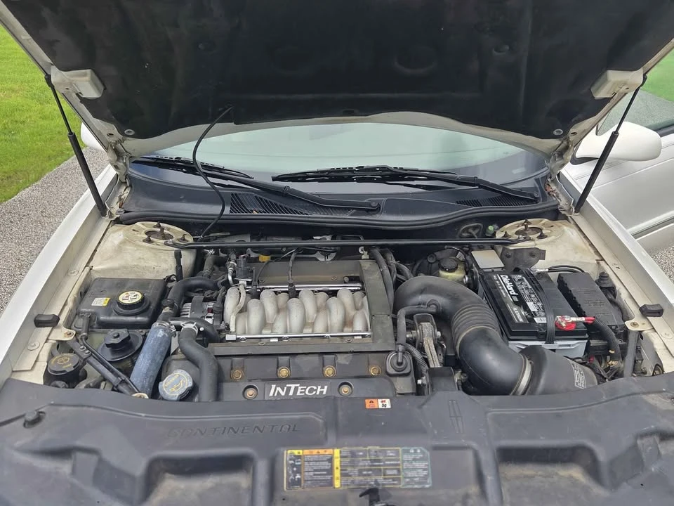 2001 Lincoln Continental 9th Gen - Image 15 of 15