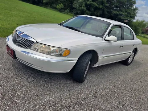 2001 Lincoln Continental Select Sedan 4D