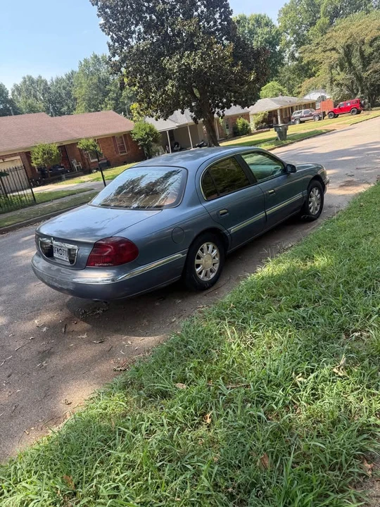 2001 Lincoln Continental 9th Gen - Image 4 of 5
