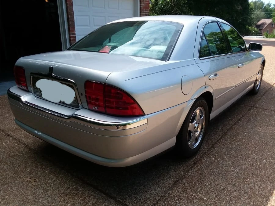 2001 Lincoln LS - Image 2 of 10
