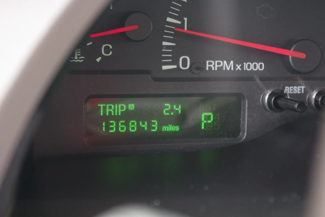2001 Lincoln LS - Image 8 of 21