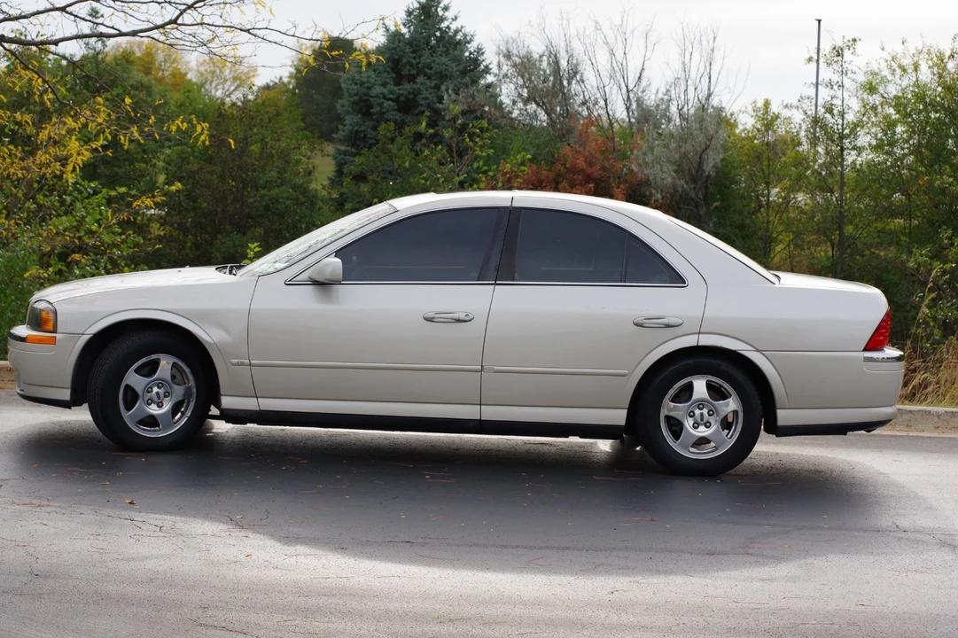 2001 Lincoln LS - Image 3 of 21