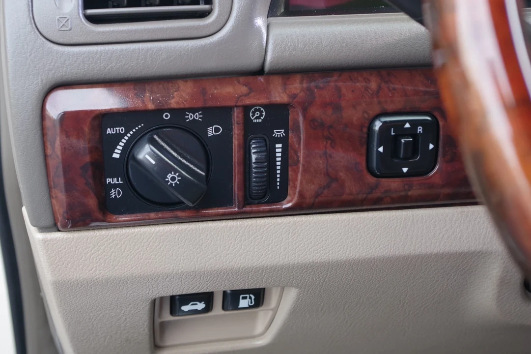 2001 Lincoln LS - Image 7 of 21
