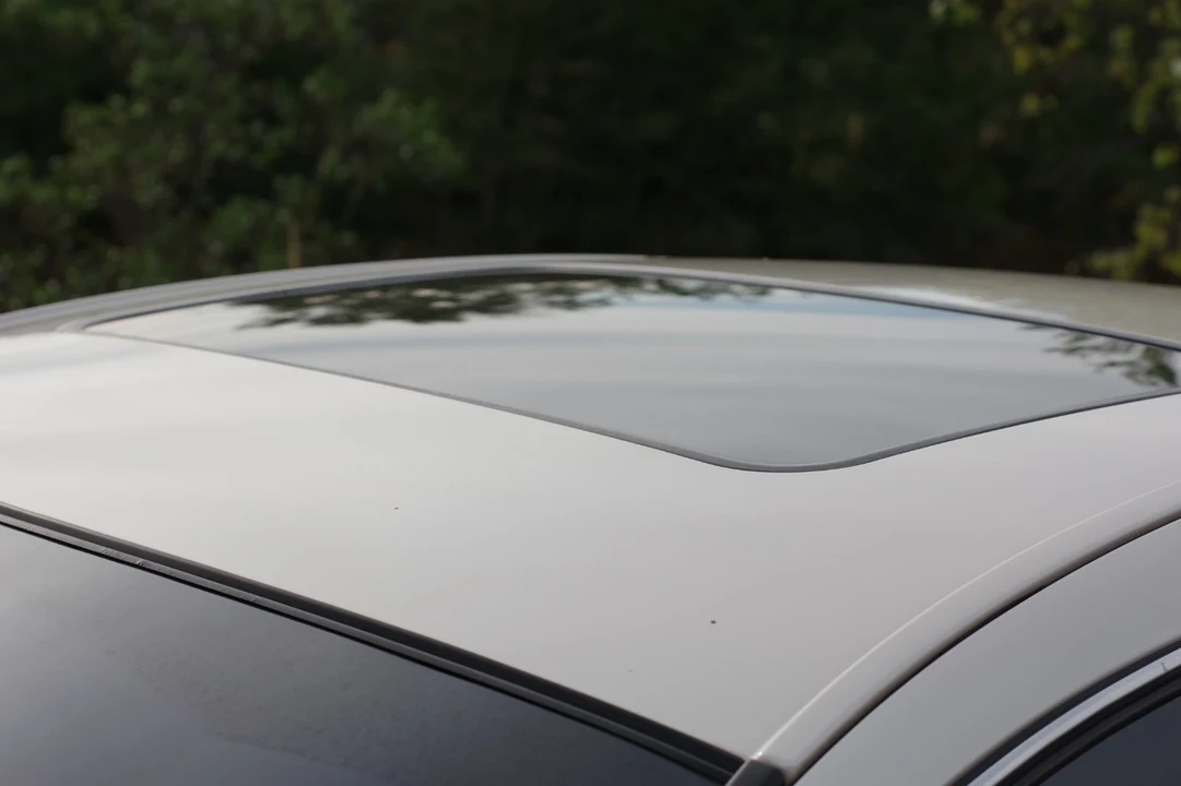 2001 Lincoln LS - Image 16 of 21