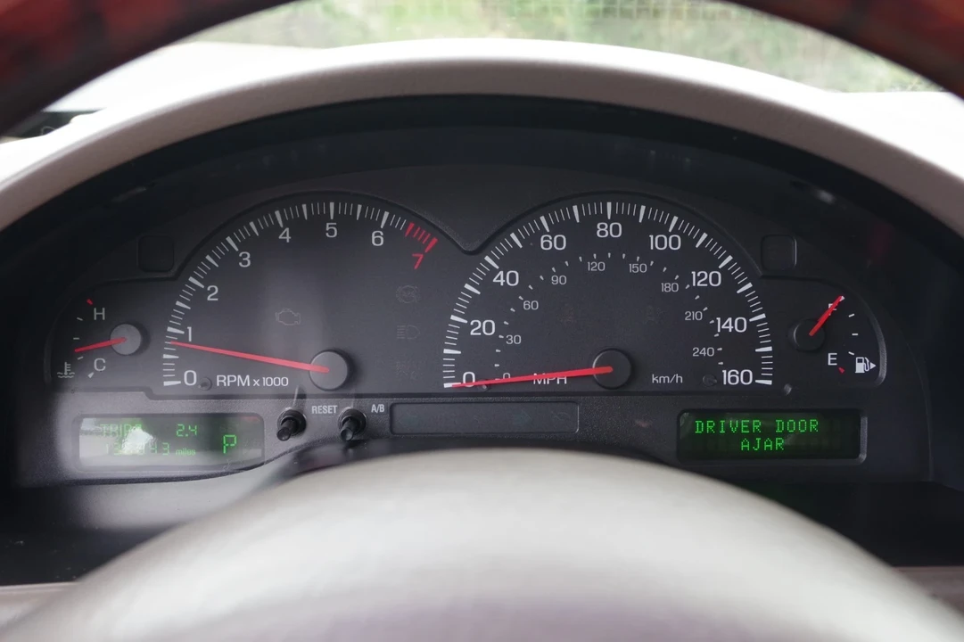 2001 Lincoln LS - Image 9 of 21